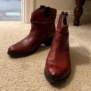 Brick red Pikolinos booties size 39